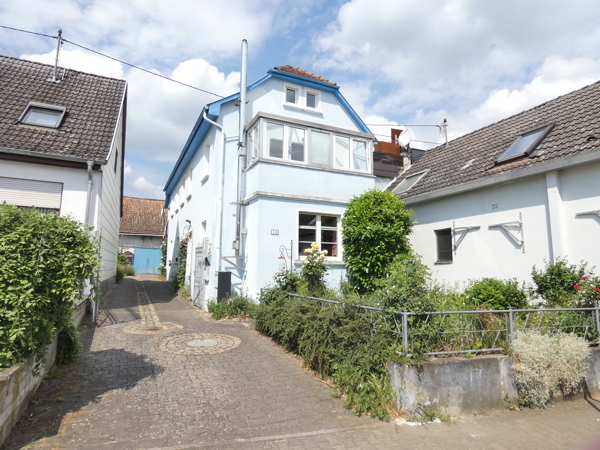 Straßenansicht