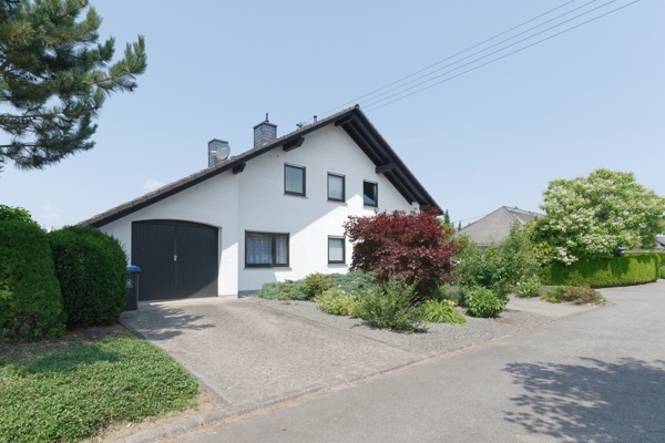Straßenansicht