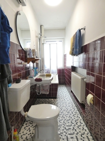 bathroom 1st floor