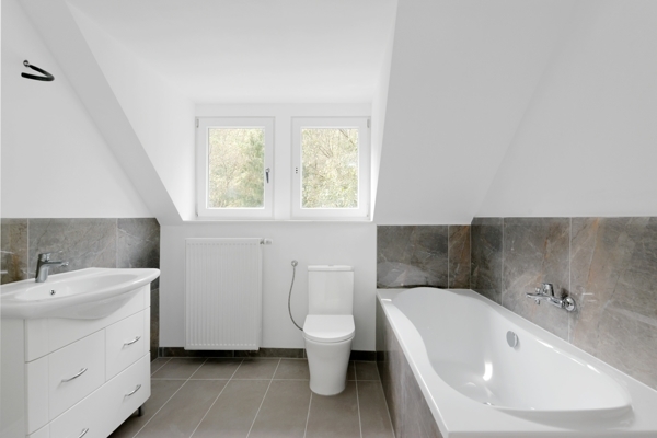 Badezimmer DG