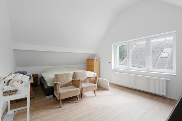 Schlafzimmer DG