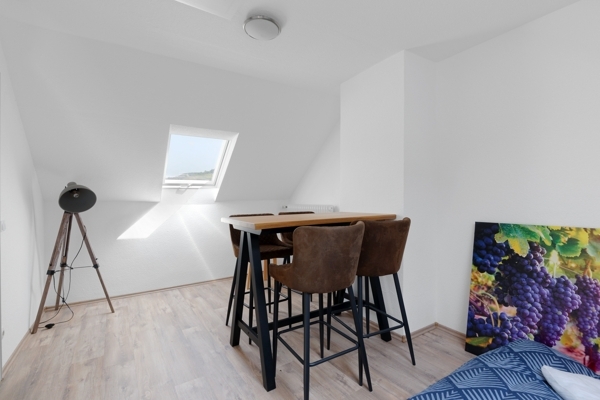 Dachgeschoss rechts
