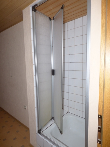 Shower in bedroom, Annex