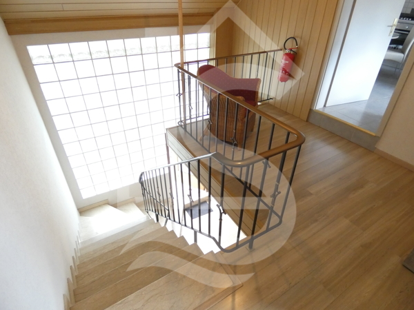 staircase to attic
