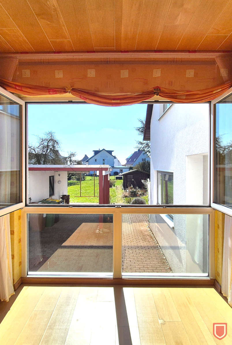 Blick aus Wohnzimmer EG