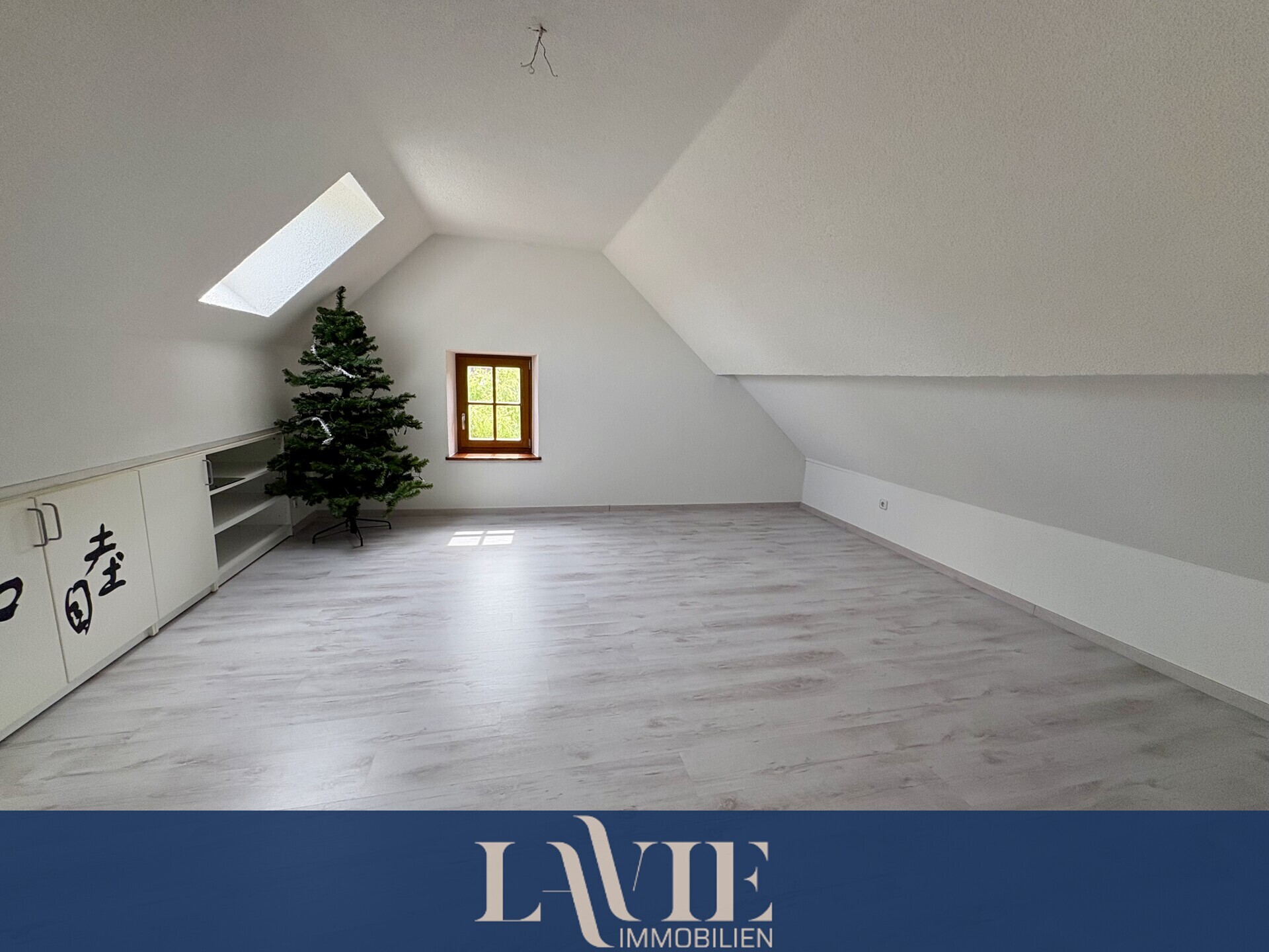 Schlafzimmer DG