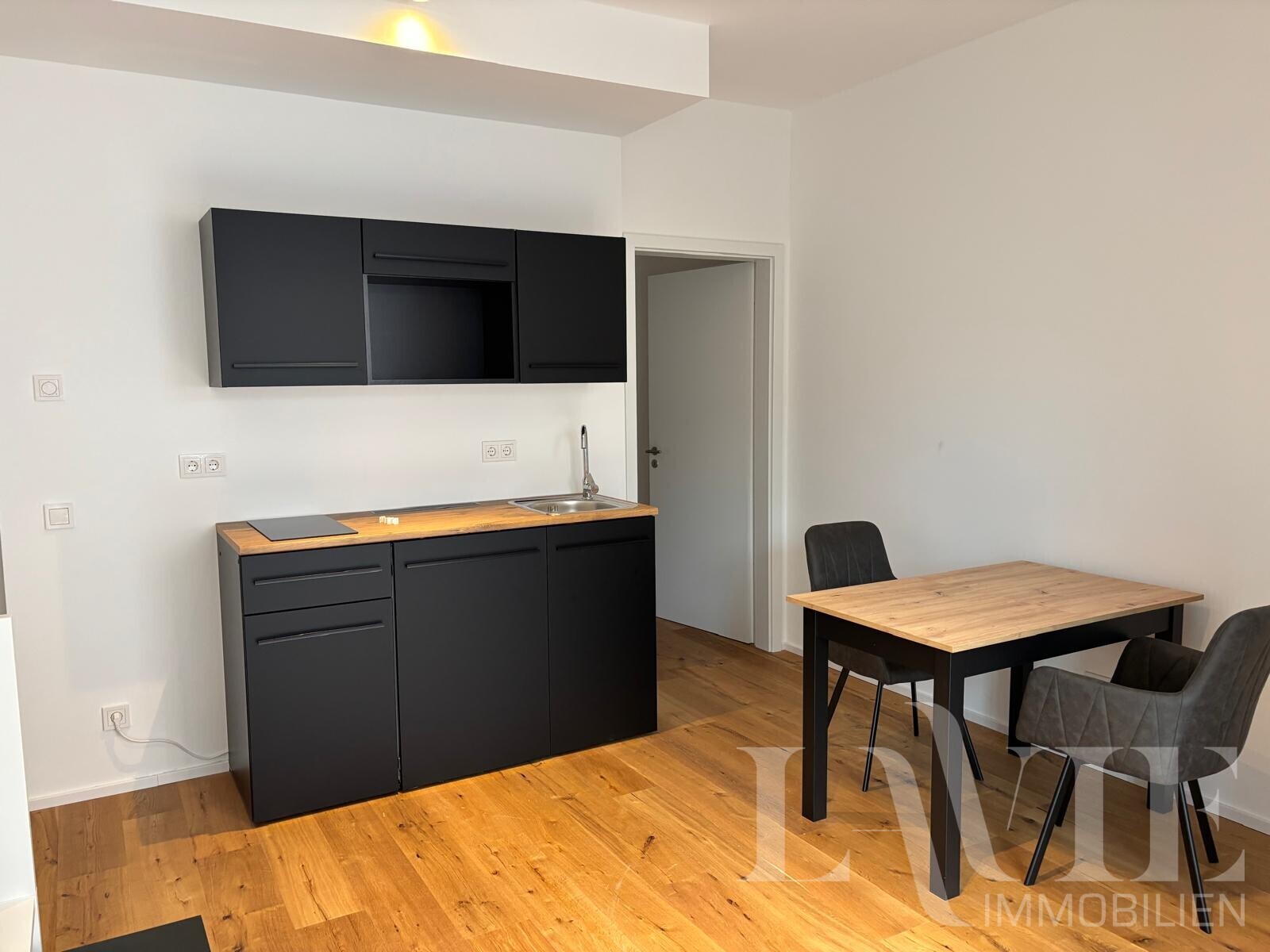 Wohn Essbereich mit Küche