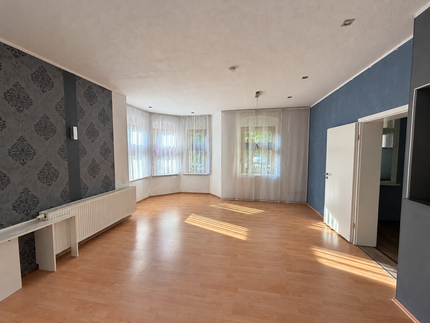 Speisezimmer - repräsentatives Esszimmer Raum 3. 25,99 m²