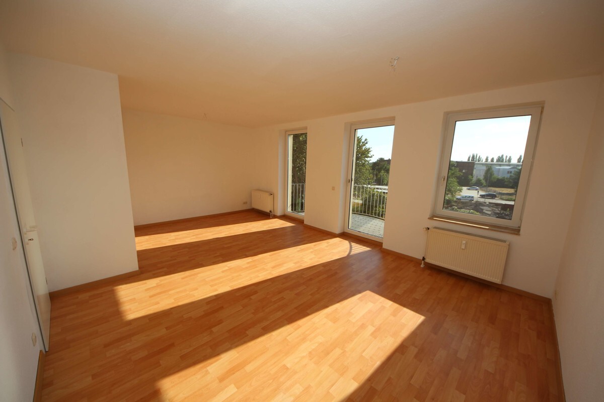 3-Zi.-Wohnung mit Balkon und Laminat MD ... - Photo 2