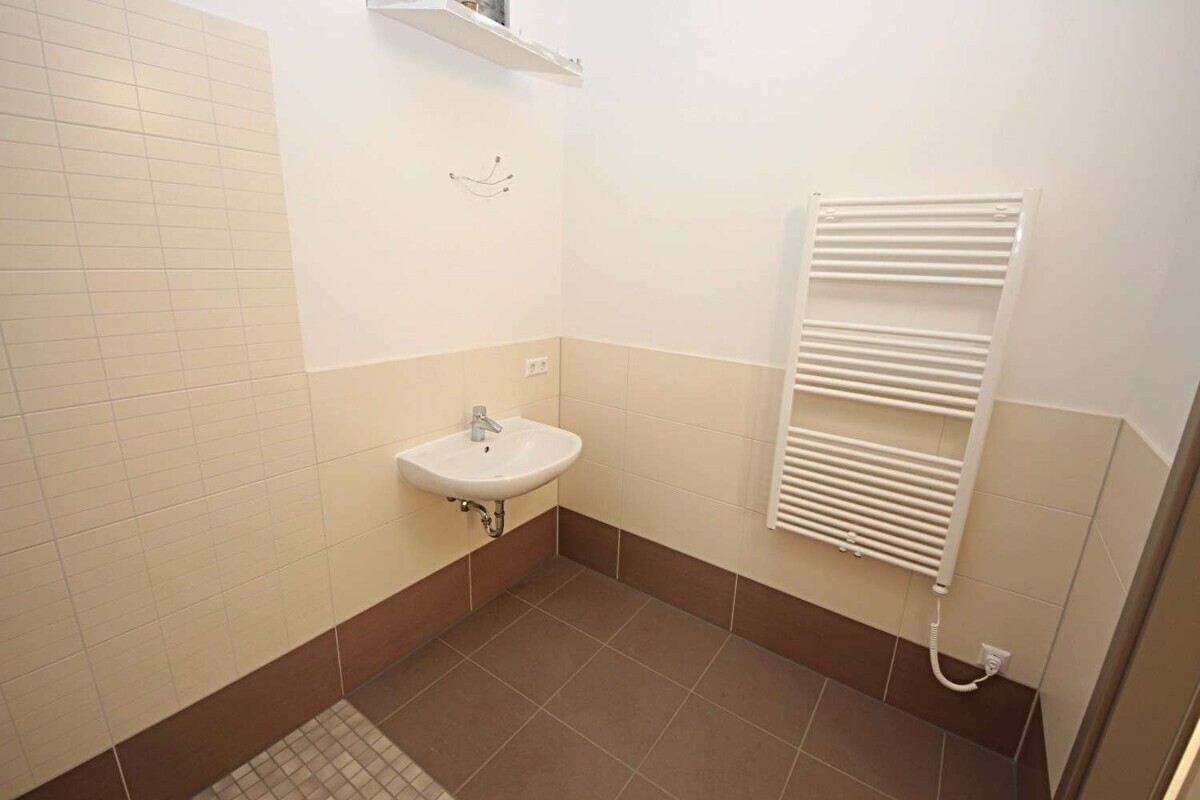 2-Zi. mit Aufzug, Balkon, PKW Stellplatz ... - Photo 2