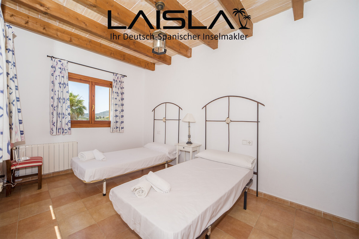 Mallorquinische Finca mit Ferienlizenz und Meerblick — Foto 31