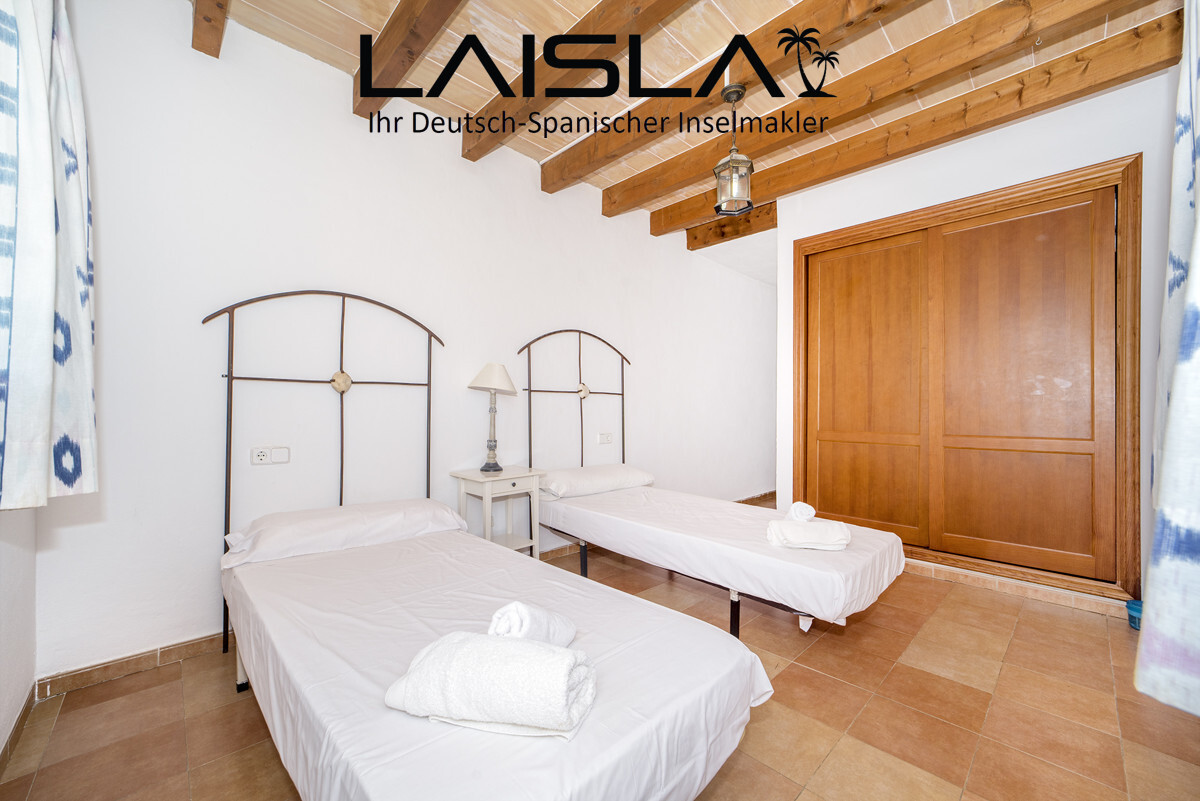 Mallorquinische Finca mit Ferienlizenz und Meerblick — Foto 30