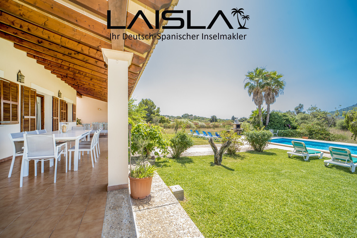 Mallorquinische Finca mit Ferienlizenz und Meerblick — Foto 19