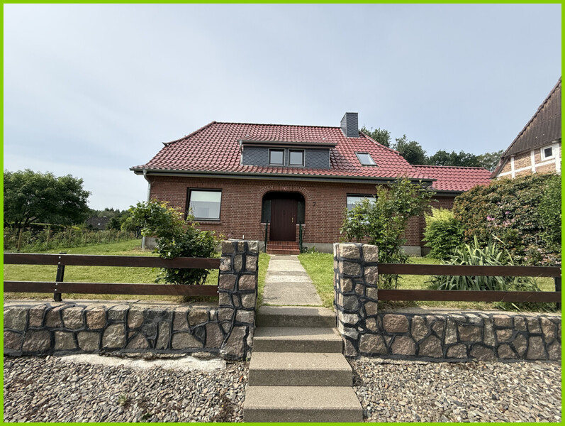 Schönes Einfamilienhaus mit Garten in Rahmstorf