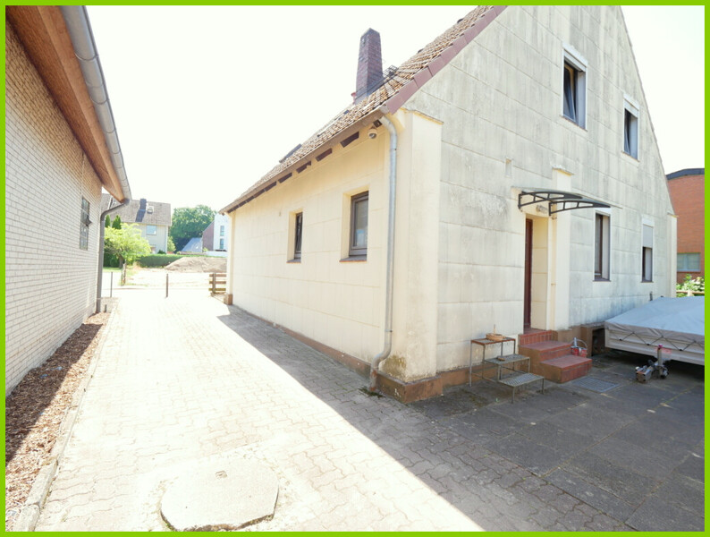 Zufahrt Garage