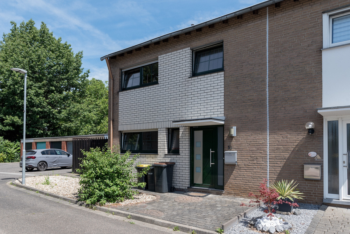 37+ Haus Mit Teich Erkelenz Kaufen, Ein haus mit vielen
