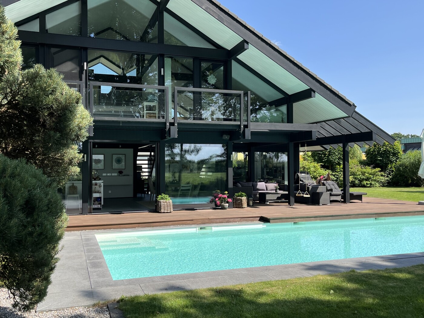 Haus und Pool