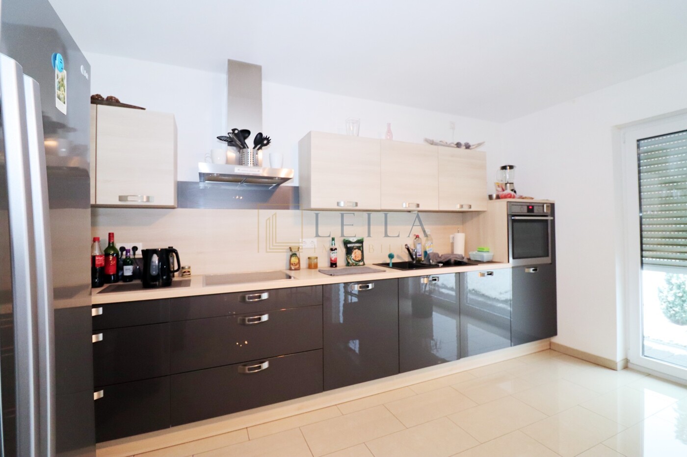 LEILA Immobilien - 2404e7ea f232 4130 a3a9 deb24441f8ca Küche