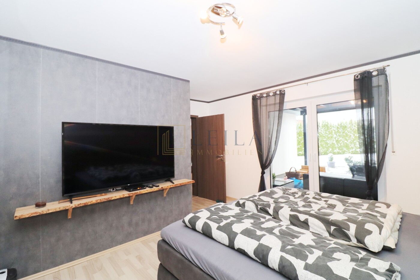 LEILA Immobilien - 803542e3 64dc 4255 ac6d f22d5a3093da Schlafzimmer 1