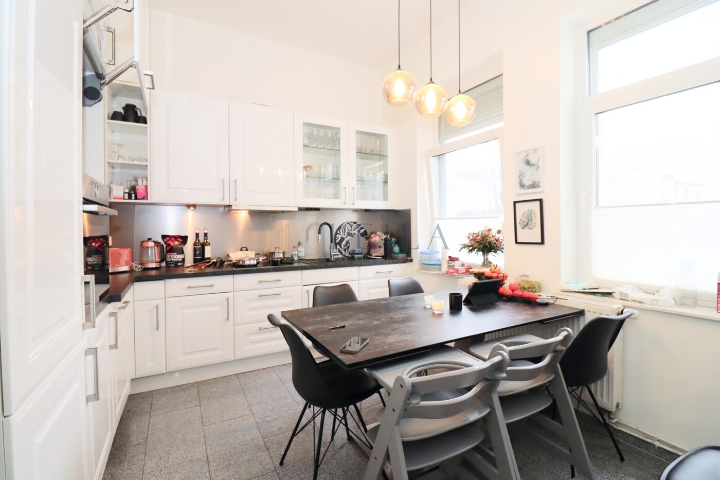 LEILA Immobilien - 96a80745 ad26 4456 ba6c 5037e5e75872 Küche