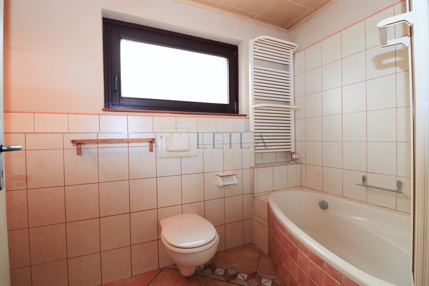 Badezimmer im Obergeschoss