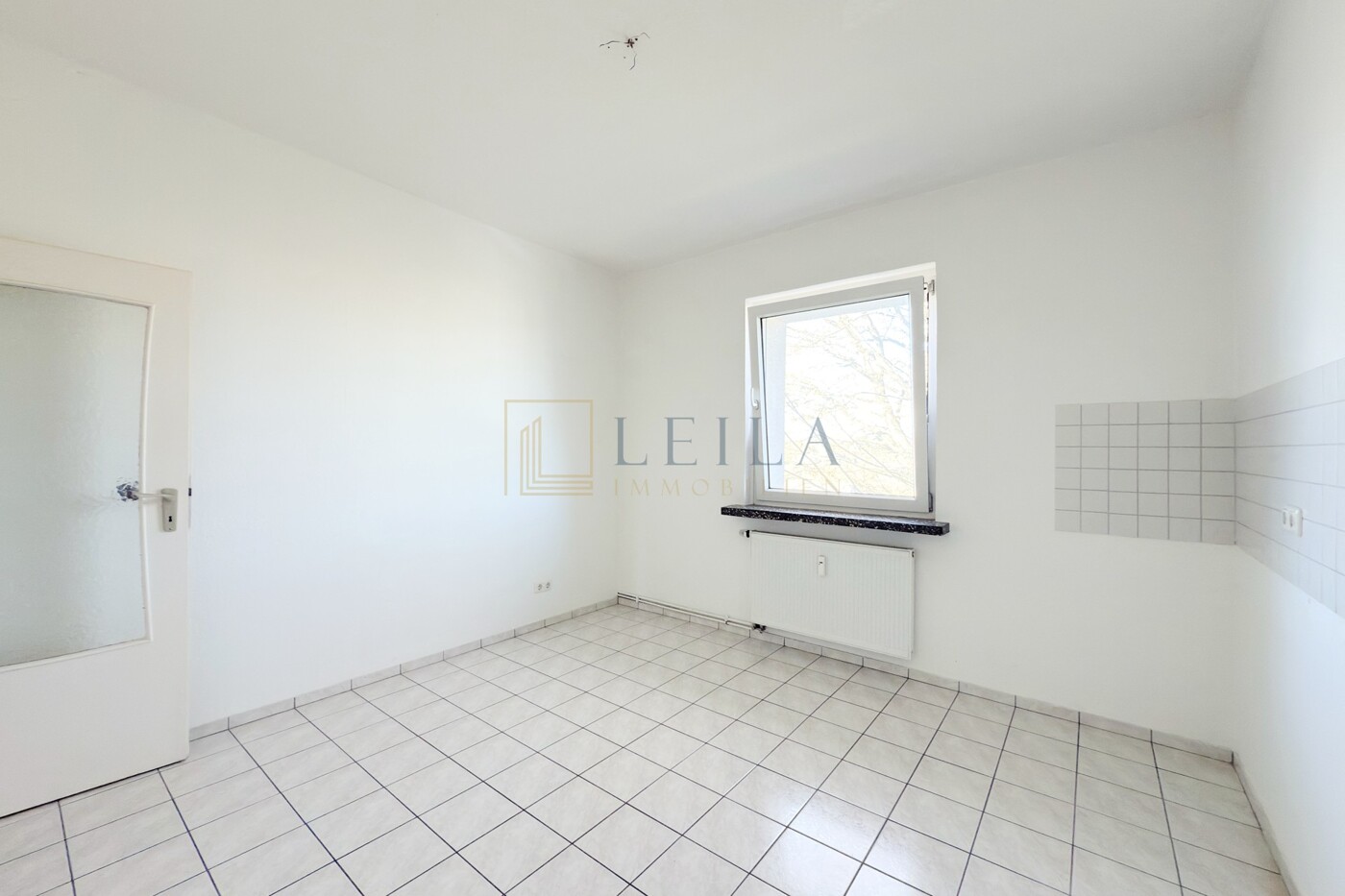 LEILA Immobilien - 7040b216 1c8a 4cfe 915b 0b72b2a327a8 Küche
