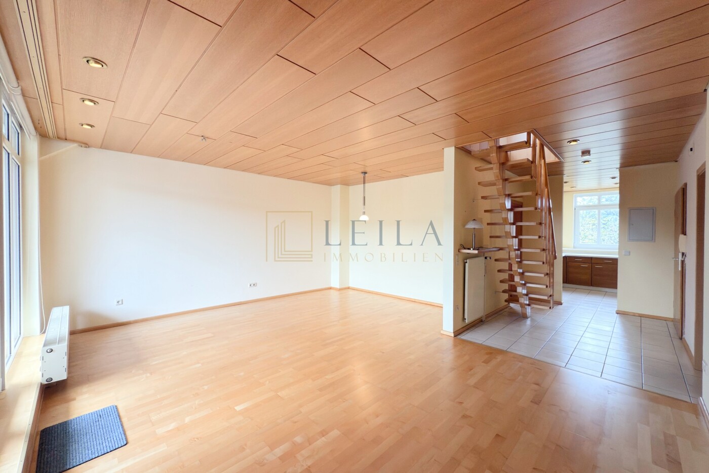 Wohn - und Esszimmer