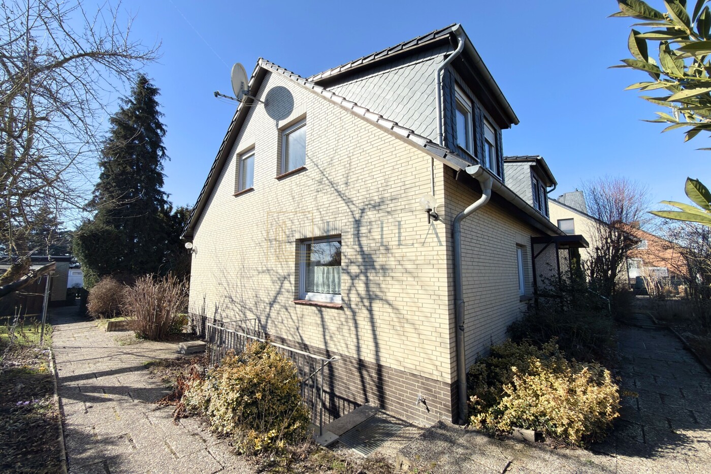 LEILA Immobilien - 0467e718 1320 488b 88a3 6df3363aa16d Gartenbereich