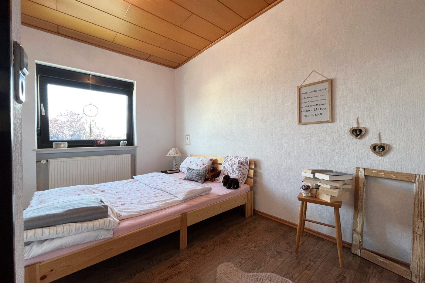 LEILA Immobilien - 0d826287 76a4 48c5 9fb0 5f1ab1a95905 Schlafzimmer
