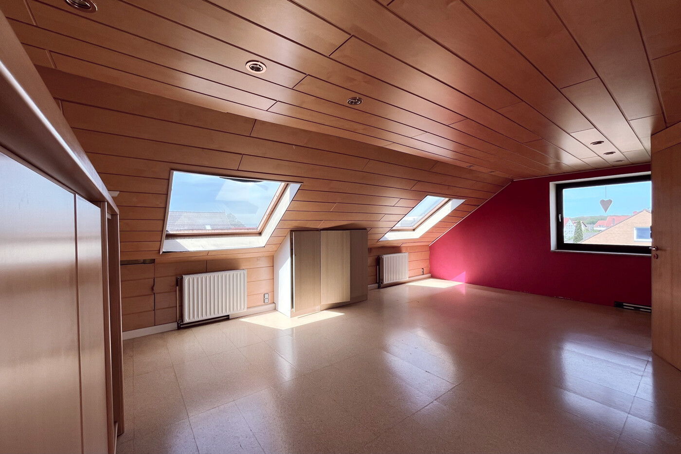 LEILA Immobilien - 81e5b199 be0e 485a b3c9 eb98db92ebd6 Hobbyraum (Dachboden)