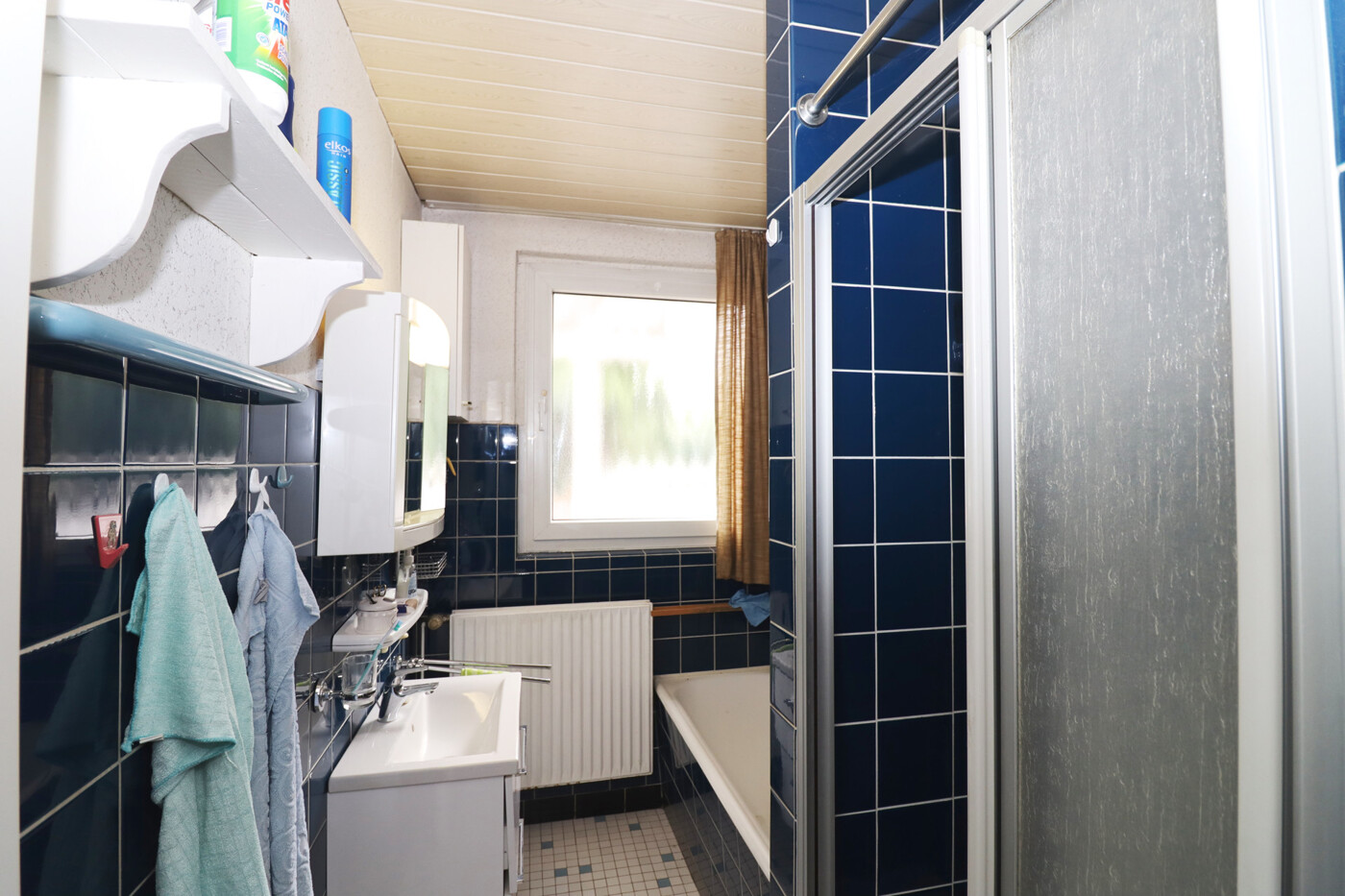 LEILA Immobilien - 4be746d9 3ab9 44d7 80fc 8ca874395170 Vollbad EG