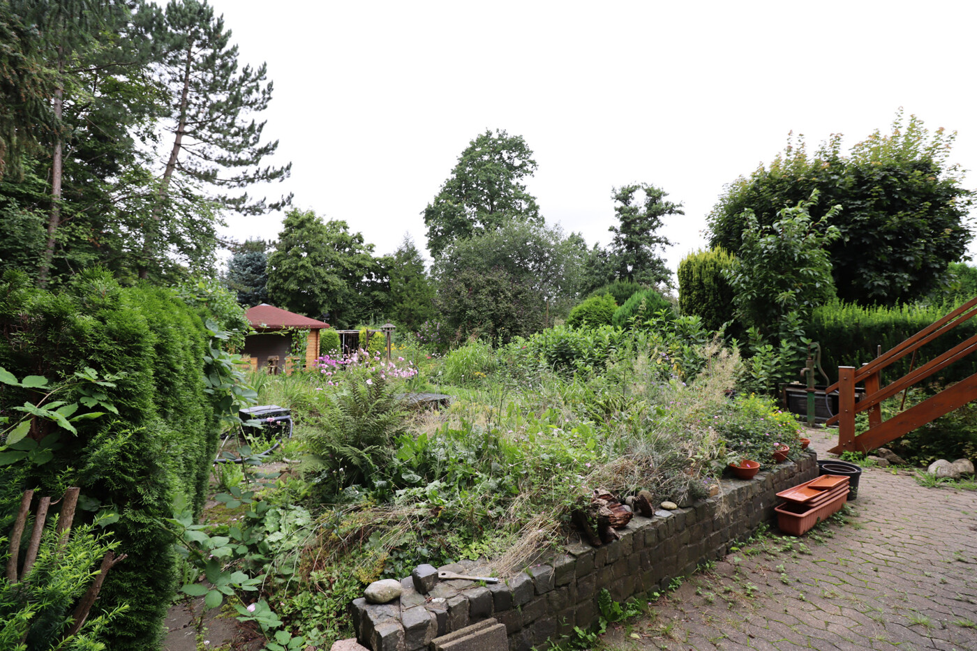 LEILA Immobilien - b73a02ec c3e9 4227 9254 e38109d54fed Gartenansicht