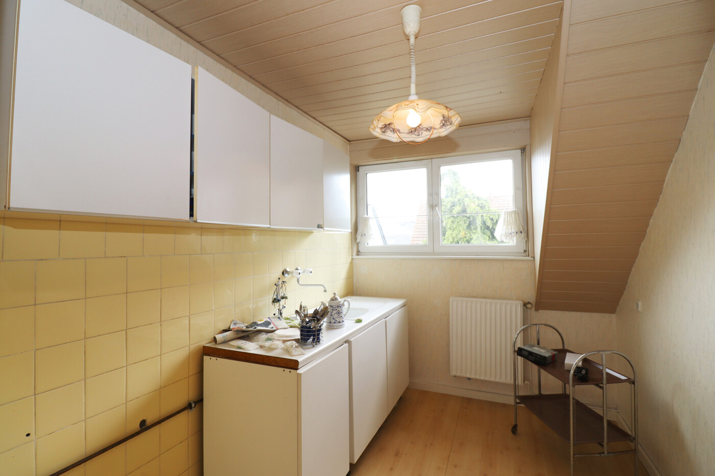 LEILA Immobilien - bcb168a1 2d9d 4982 87ef 144322acdd5c Küche DG