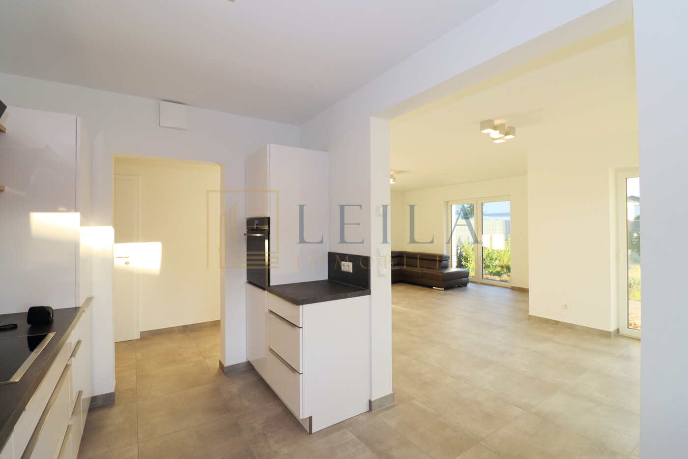 LEILA Immobilien - 14a4196c 82c5 43b1 a794 a2212f71479c Küche