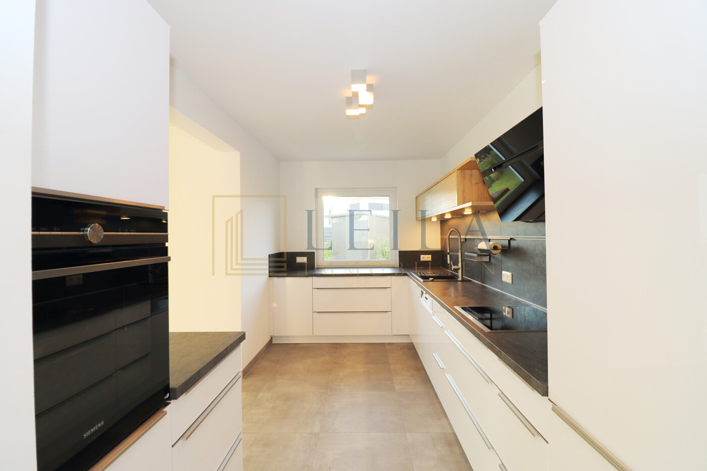 LEILA Immobilien - 7eea4b95 5347 42f3 9622 a98e8ab31274 Küche
