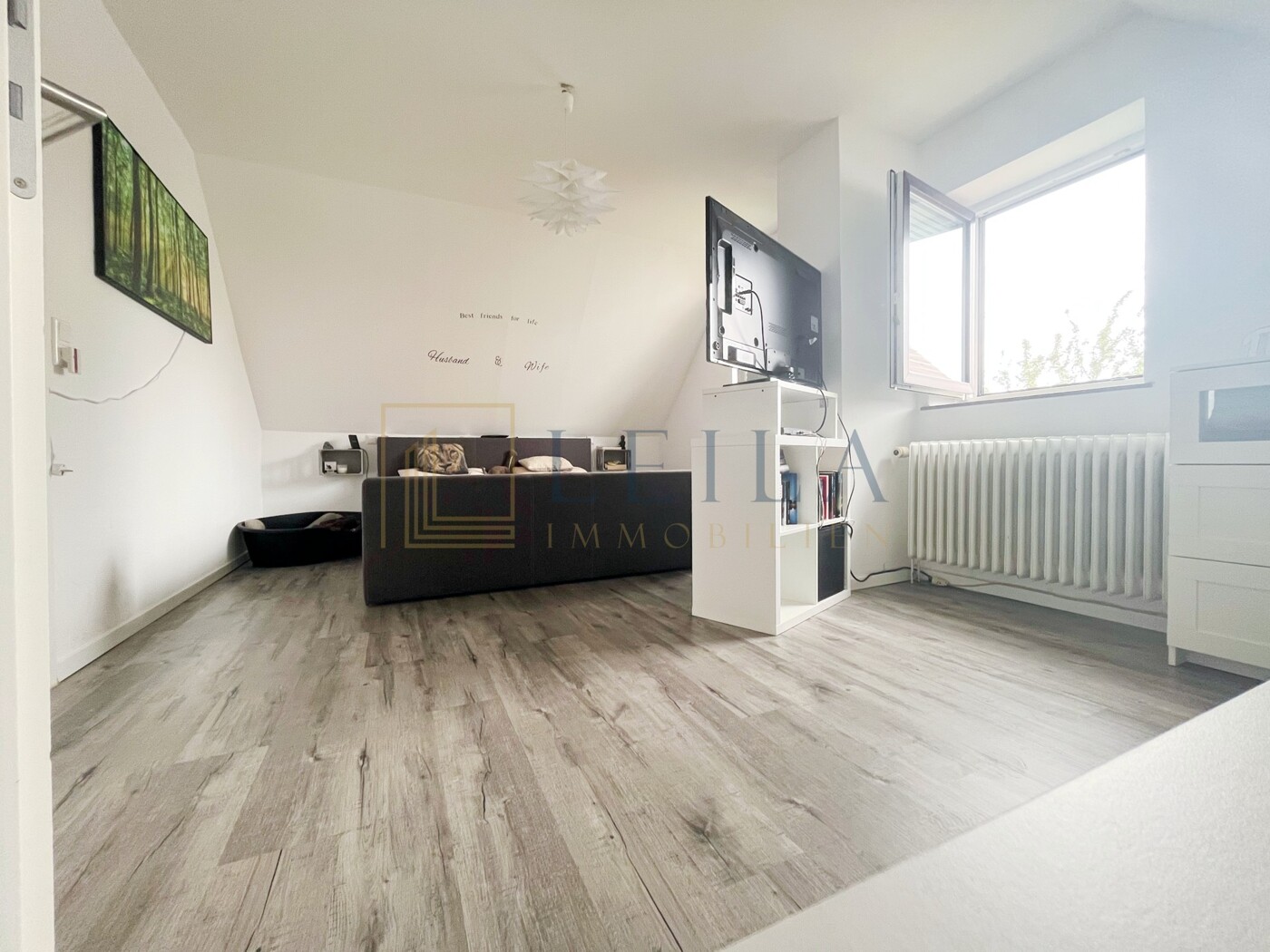 LEILA Immobilien - 68a59e0a a4cd 458d 8151 4c39ec486efc Schlafzimmer im Obergeschoss