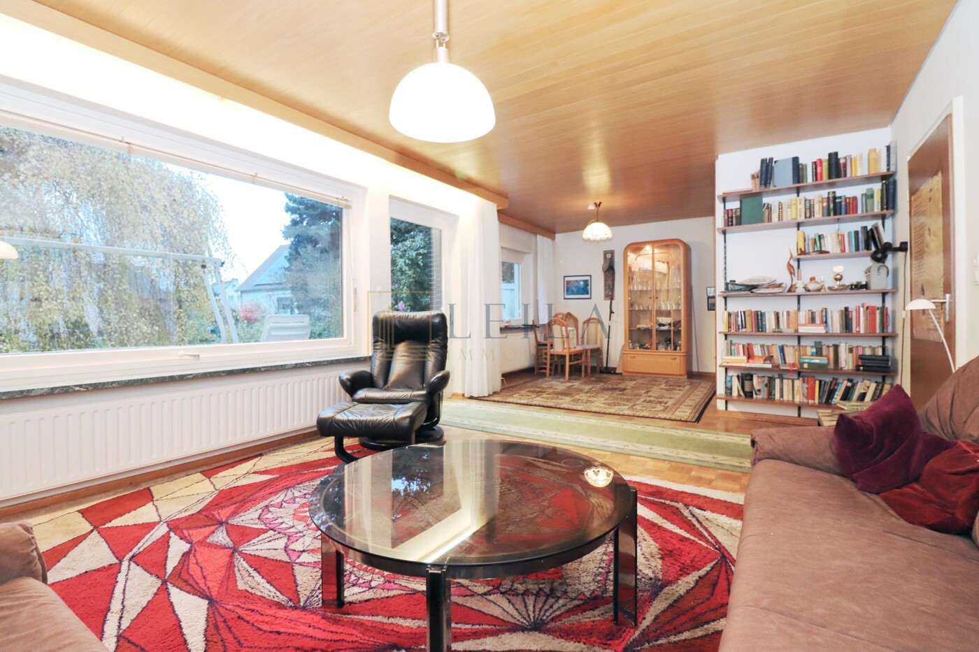 LEILA Immobilien - 5ba2a8e0 ab2b 4c6a a70b eea4d06d81e8 Wohnzimmer 2