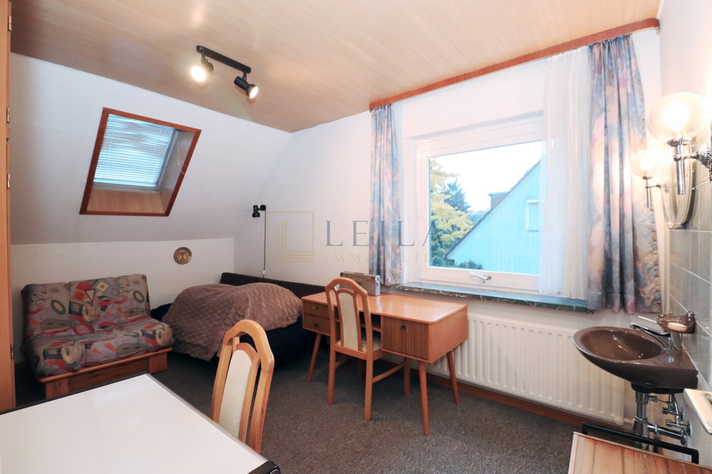 LEILA Immobilien - 82883ccf 9b97 495c a94b 481bb55e6546 Schlafzimmer 1 im Obergeschoss