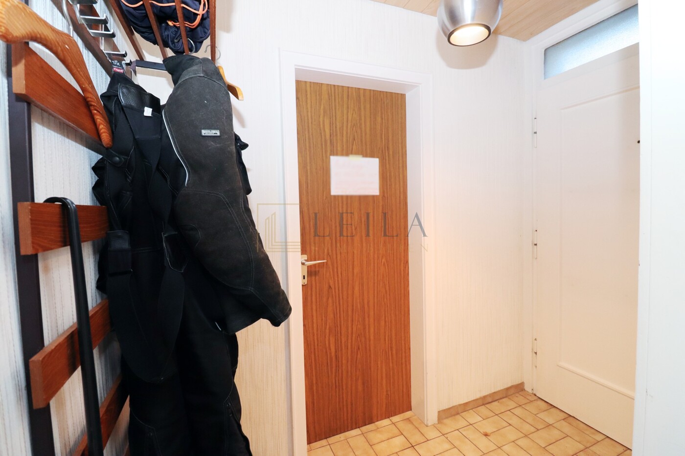 LEILA Immobilien - a26eec72 9ef9 4400 8860 12c7363cdd06 Eingangsbereich