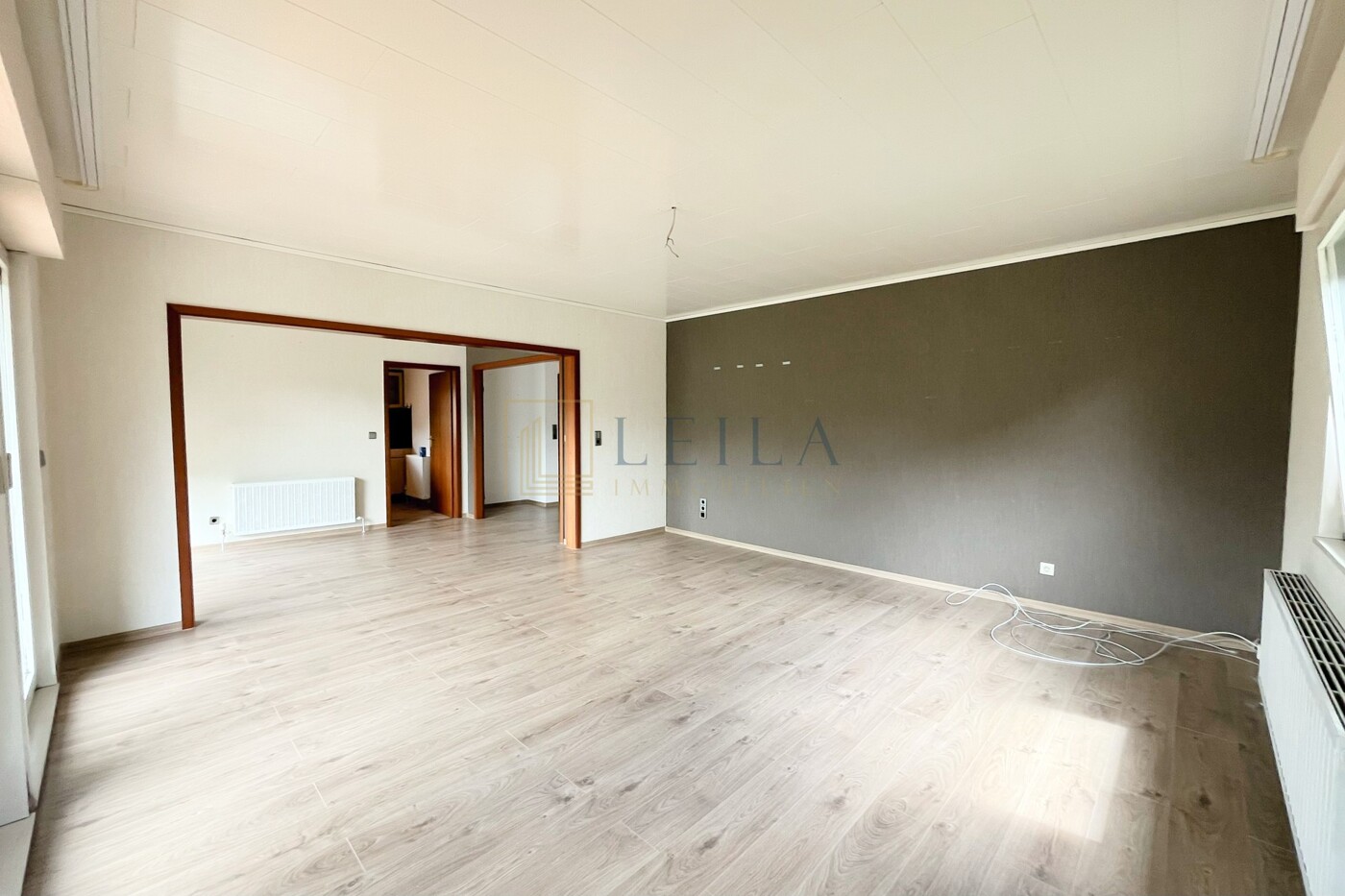 LEILA Immobilien - 2ff72e61 be1a 47a4 9c4c fa2a45c6d363 Wohnzimmer