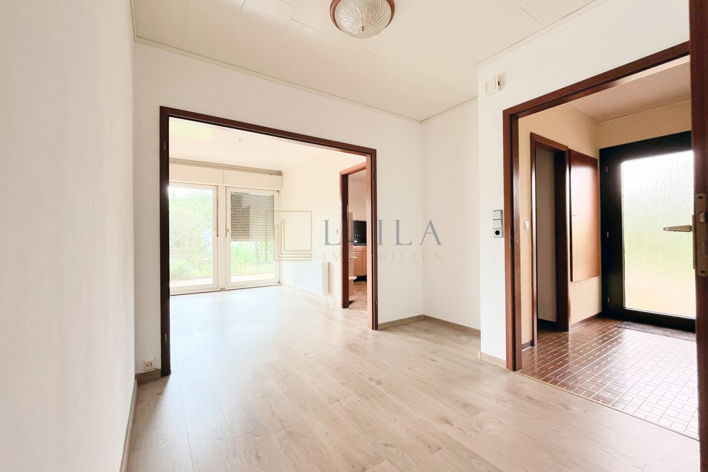 LEILA Immobilien - ca334cad 8fb6 4b12 a3c0 1172e0b0da66 Flurbereich