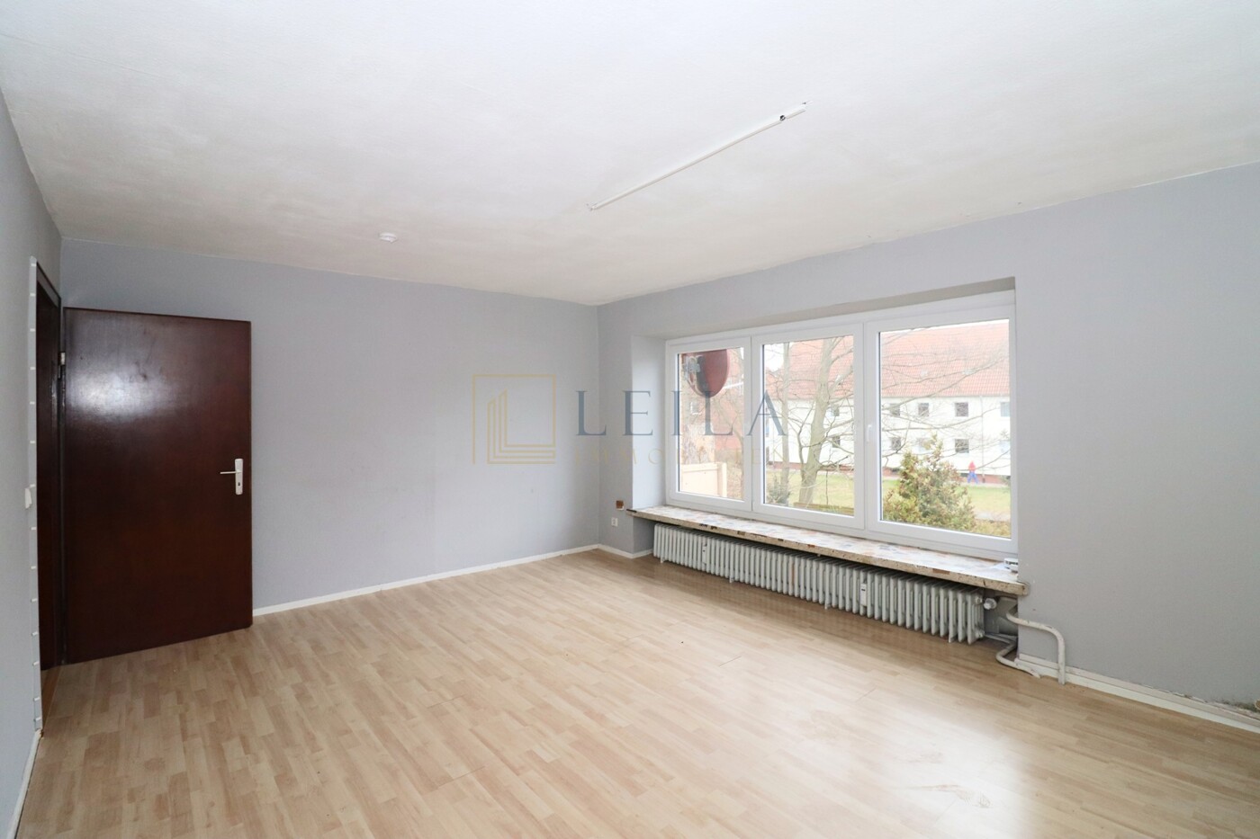 LEILA Immobilien - 19e6295b 65fe 4ce8 b525 a07a95a17976 Wohnzimmer im OG