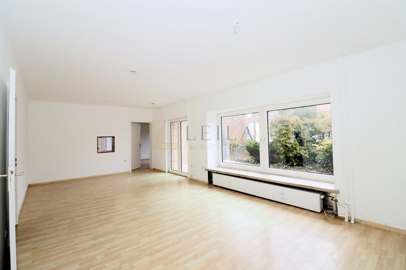 LEILA Immobilien - 452c606b 1851 4ada b3f8 35cdf1282a2d Wohn- und Essbereich