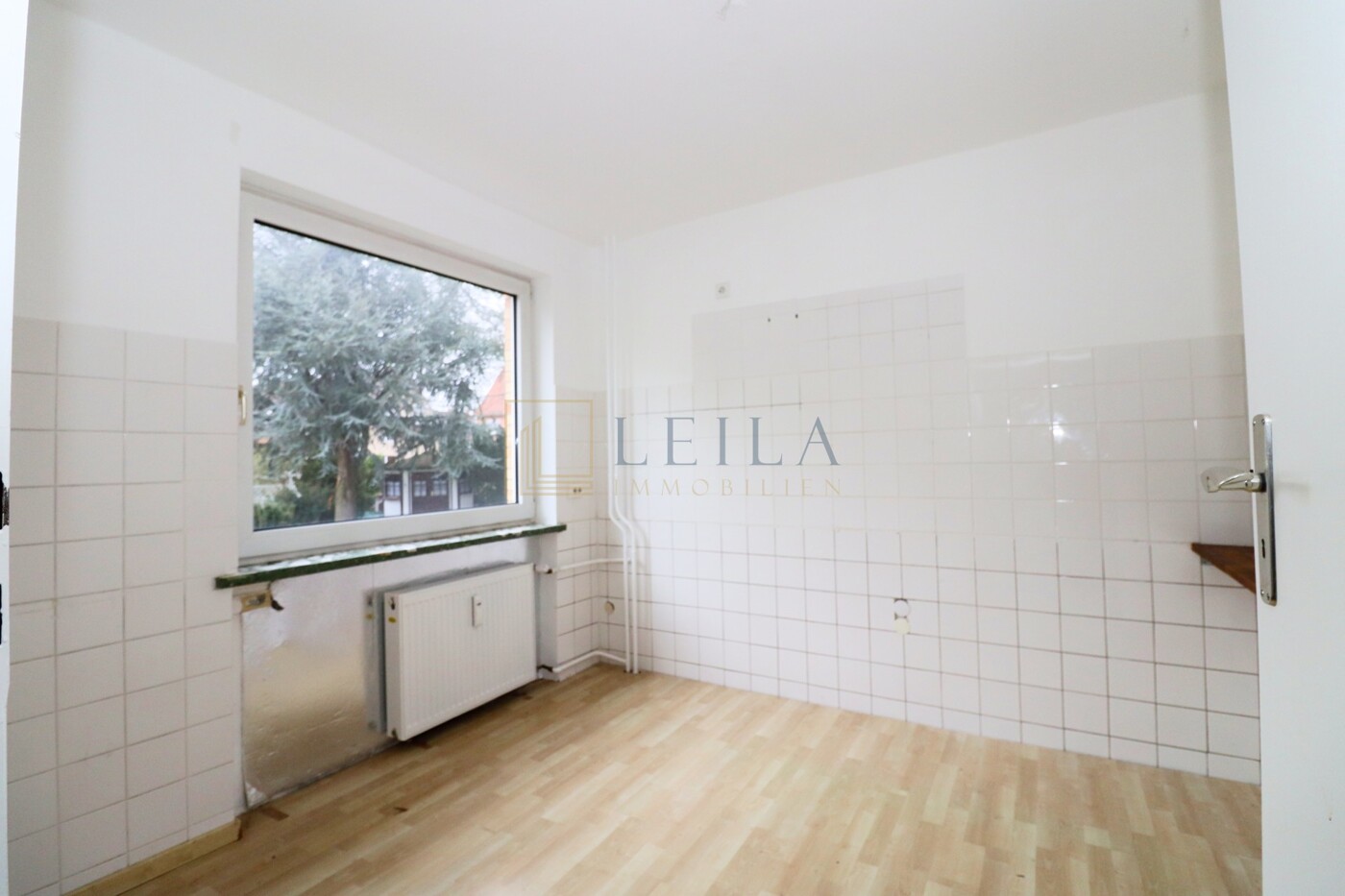LEILA Immobilien - 73ef23ee b4c4 41c4 b3a2 c211b12679e3 Küche