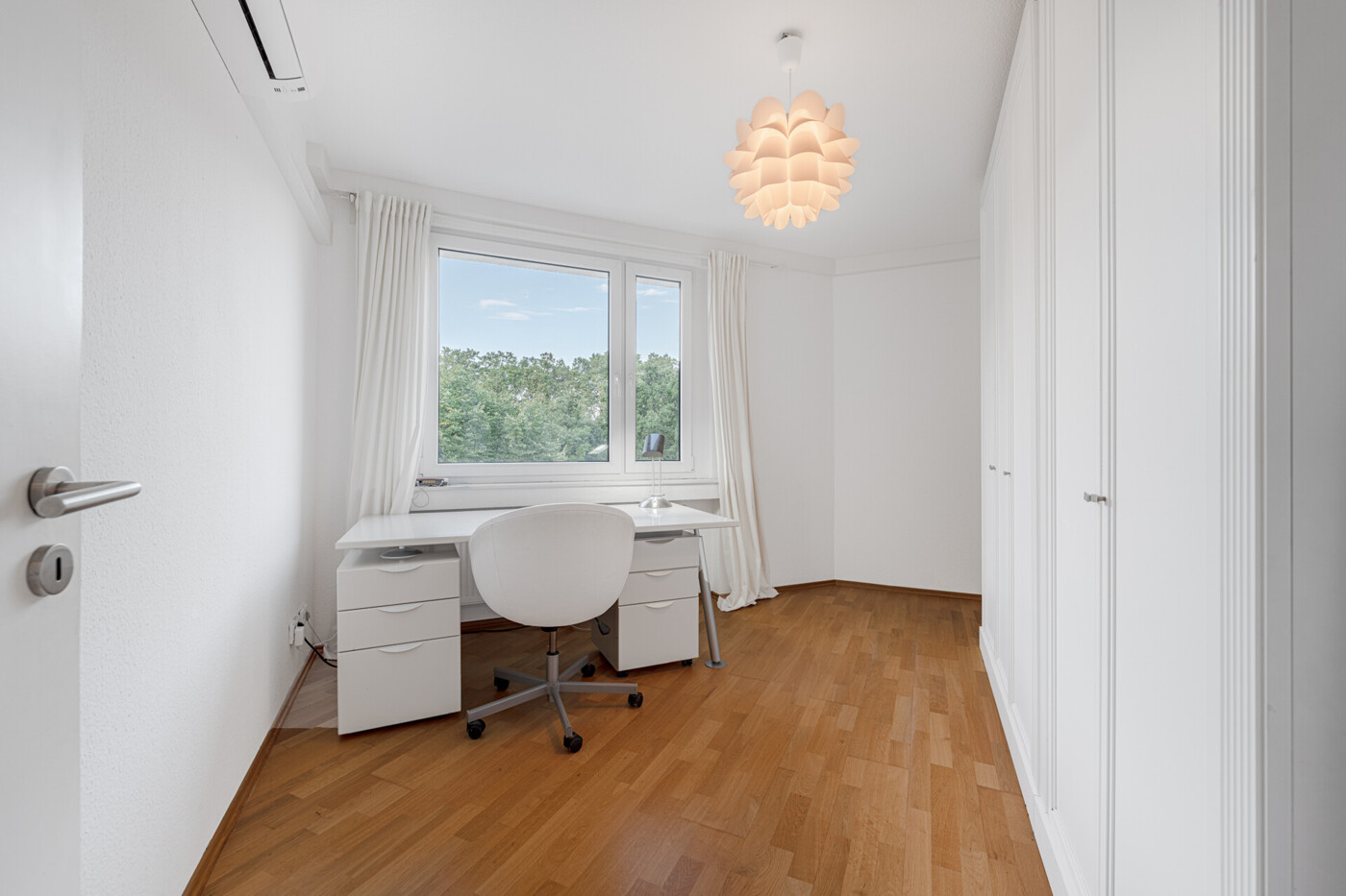 Arbeitszimmer