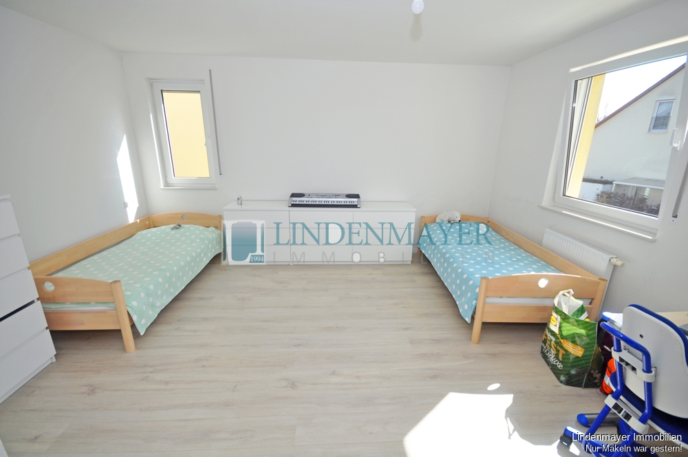 Großes Schlafzimmer