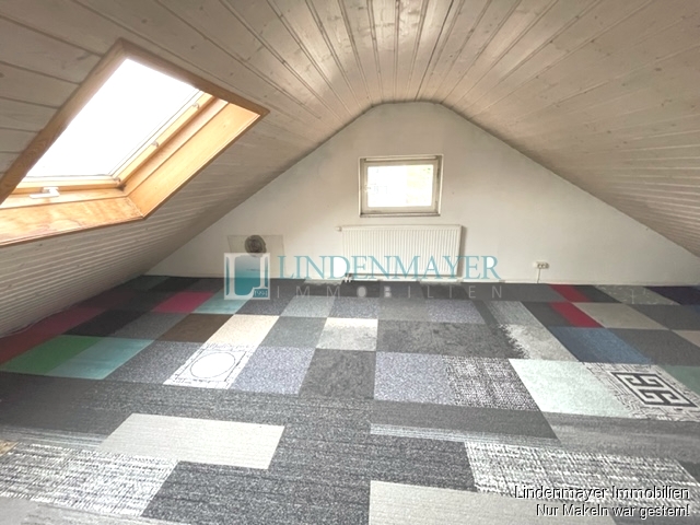 Dachgeschoss Zimmer 2