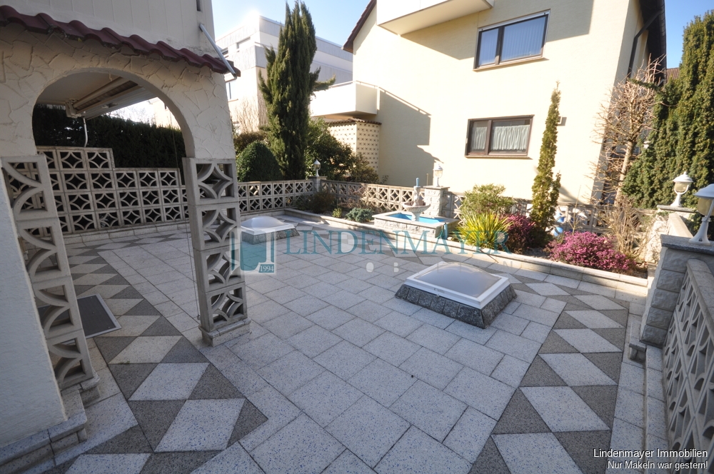große Terrasse