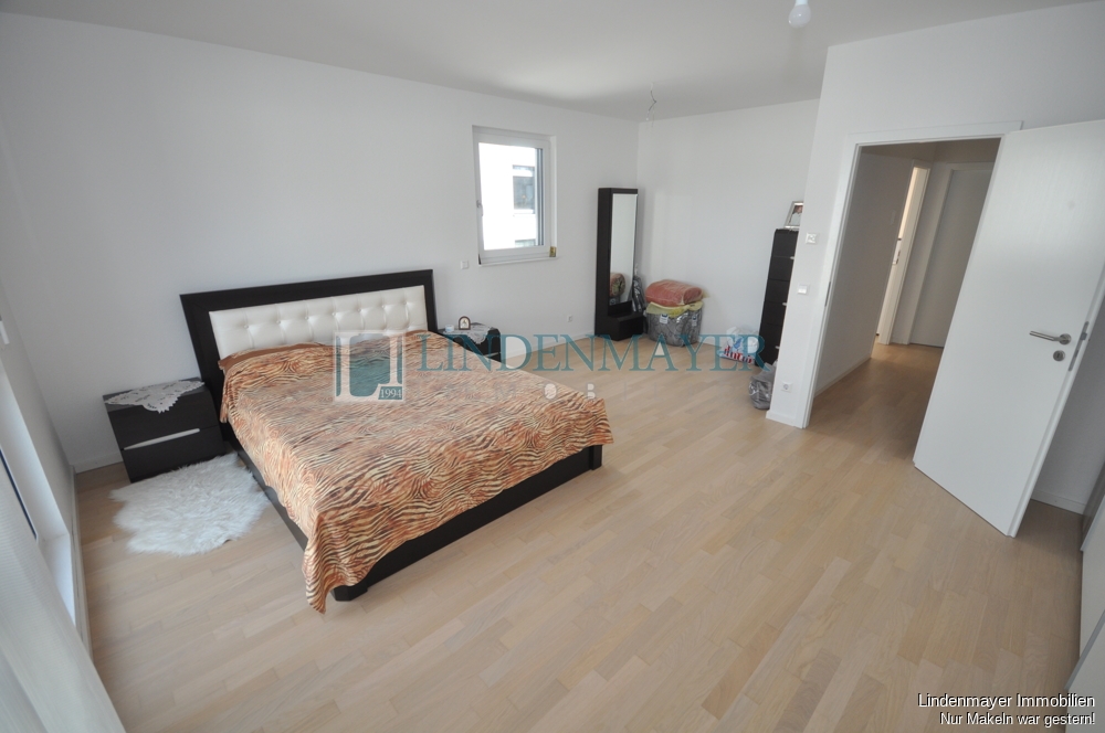 großes Schlafzimmer