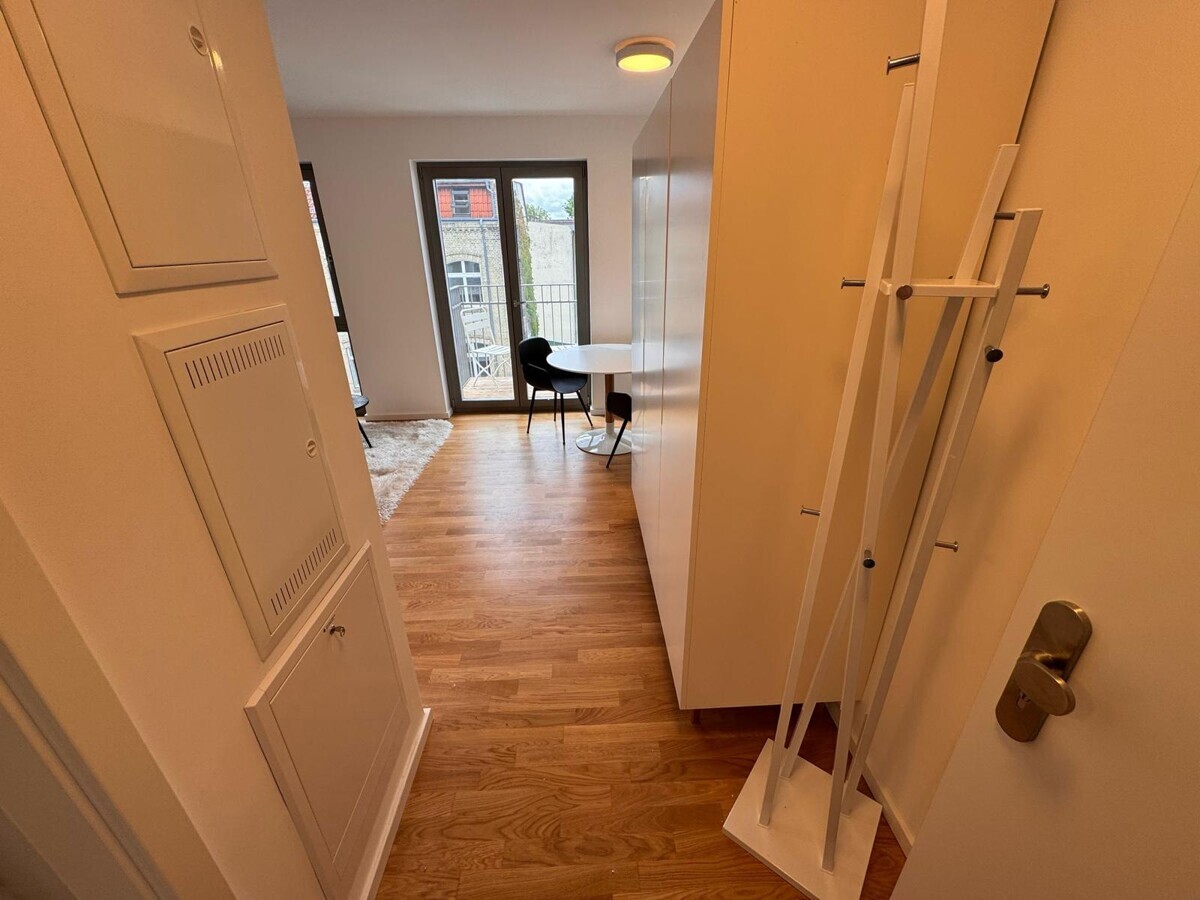 Weißensee: Berliner Allee: ERSTBEZUG im NEUBAU - ab SOFORT: Möblierte 1-Zi-Whg, 24m² + BALKON - 5.OG - Photo 5
